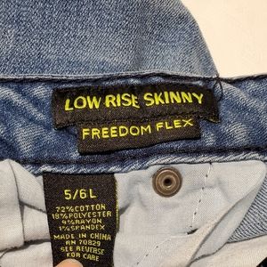 Rue21 Low rise skinny freedom flex medium blue wash jeans aize 5/6L